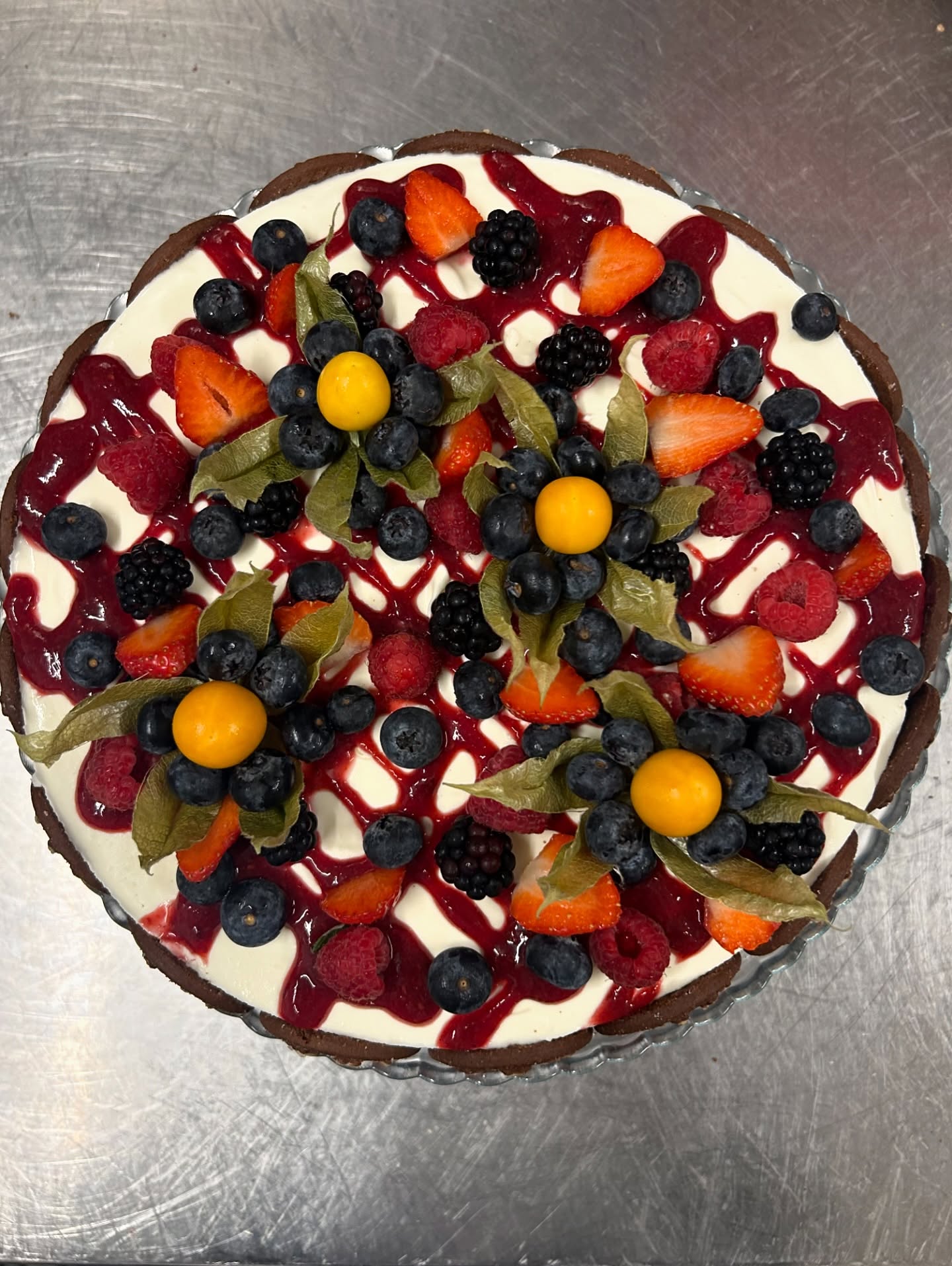 Dolce ai frutti di bosco